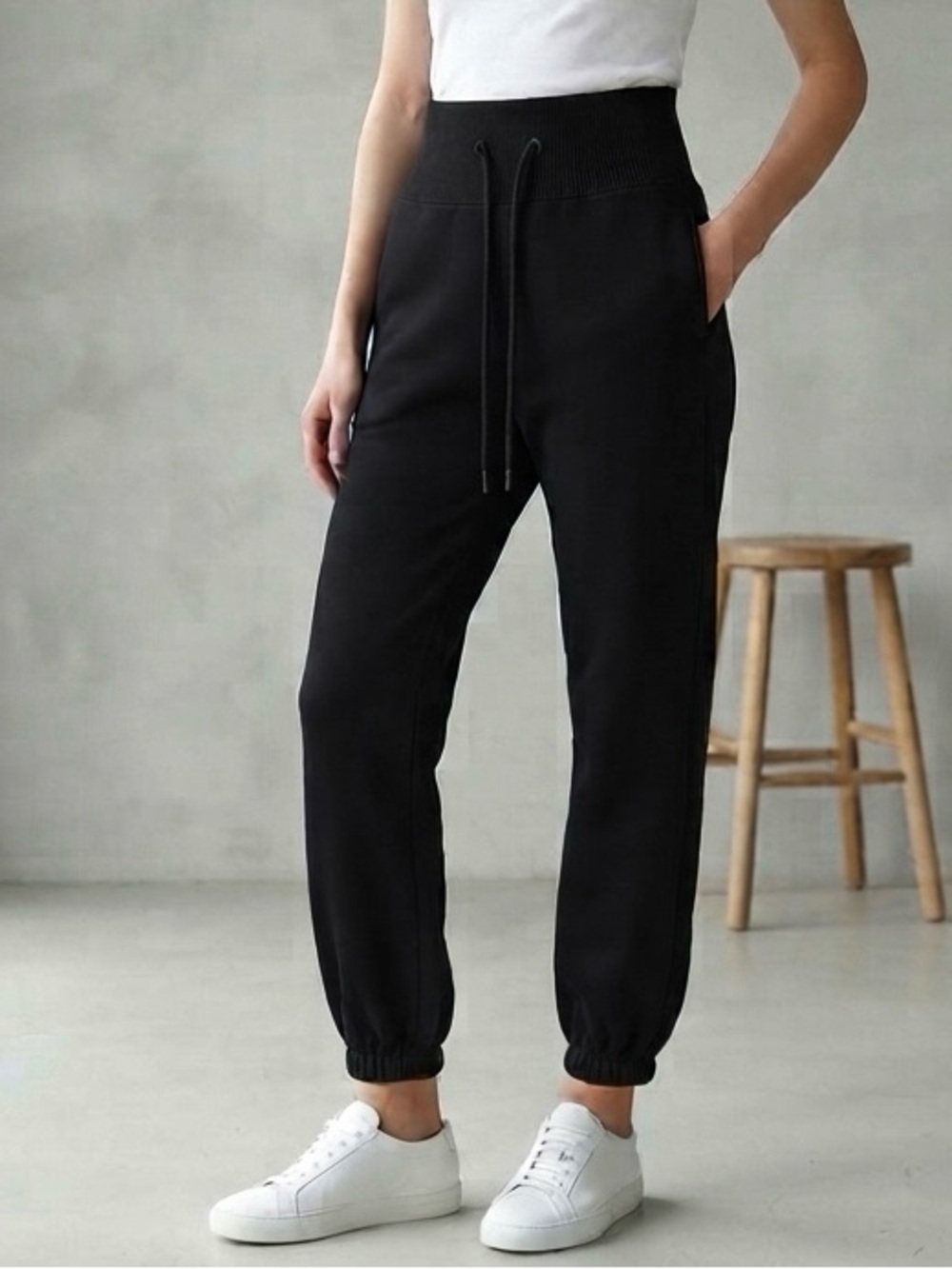 NWOT H&M Divided Black Sweatpants / Joggers size XS